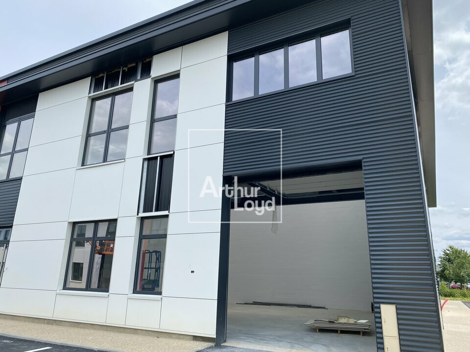ARTHUR LOYD 77-91 LOCATION-LOCAL D'ACTIVITE-LIEUSAINT-77