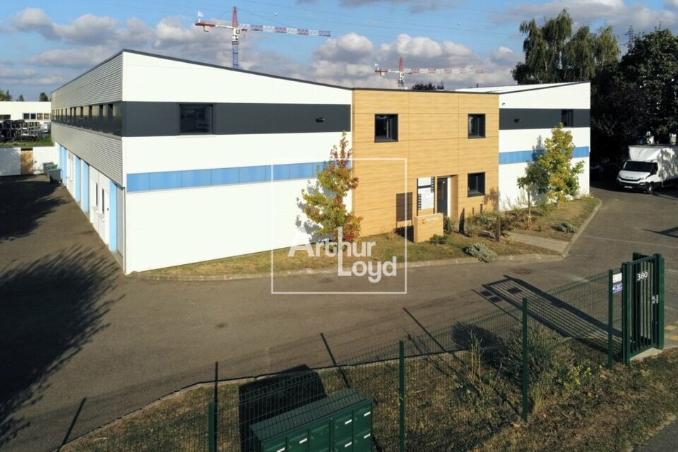 ARTHUR LOYD 77-91 LOCATION-LOCAL D'ACTIVITE-MOISSY_CRAMAYEL-77