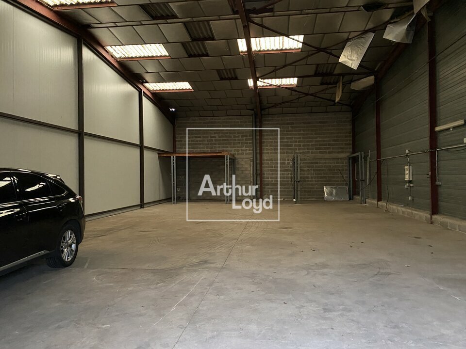 ARTHUR LOYD 77-91 VENTE-LOCAL D'ACTIVITE-MOISSY_CRAMAYEL-77