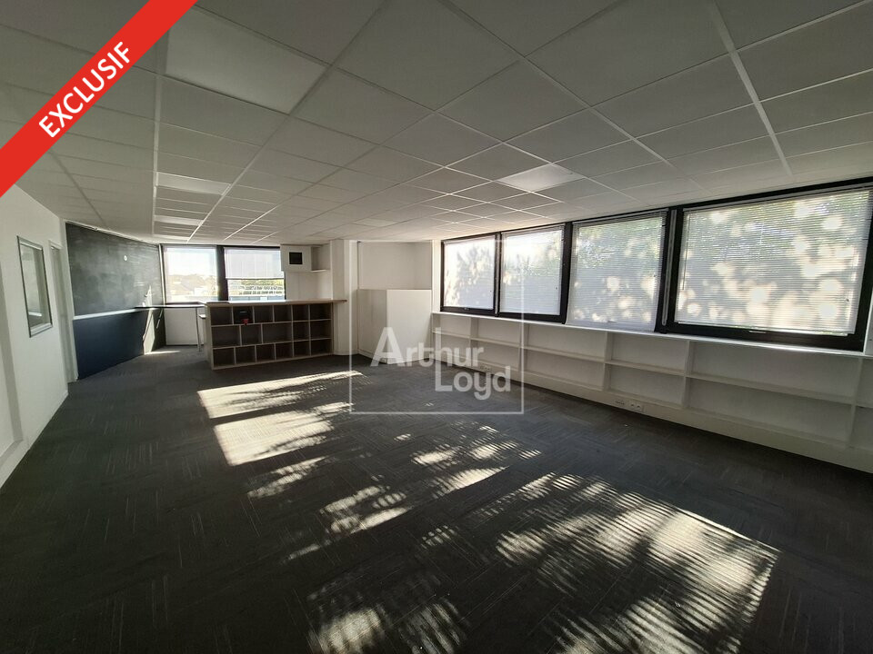ARTHUR LOYD 77-91 LOCATION-BUREAUX-LOGNES-77
