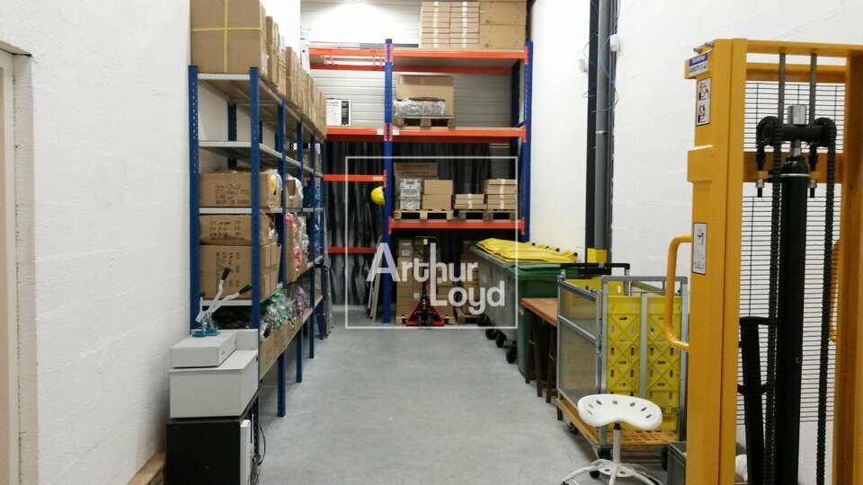ARTHUR LOYD 77-91 LOCATION-ENTREPOT-TIGERY-91