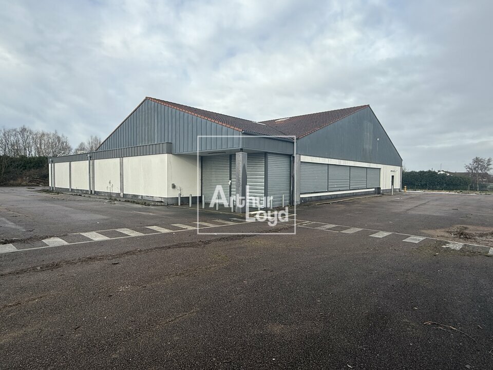 ARTHUR LOYD 77-91 VENTE-LOCAL COMMERCIAL-CANNES-ECLUSE-77