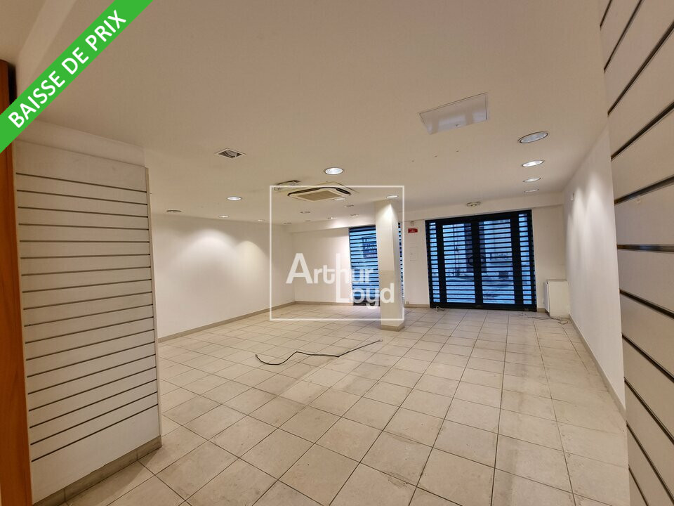 ARTHUR LOYD 77-91 LOCATION-LOCAL COMMERCIAL-MELUN-77