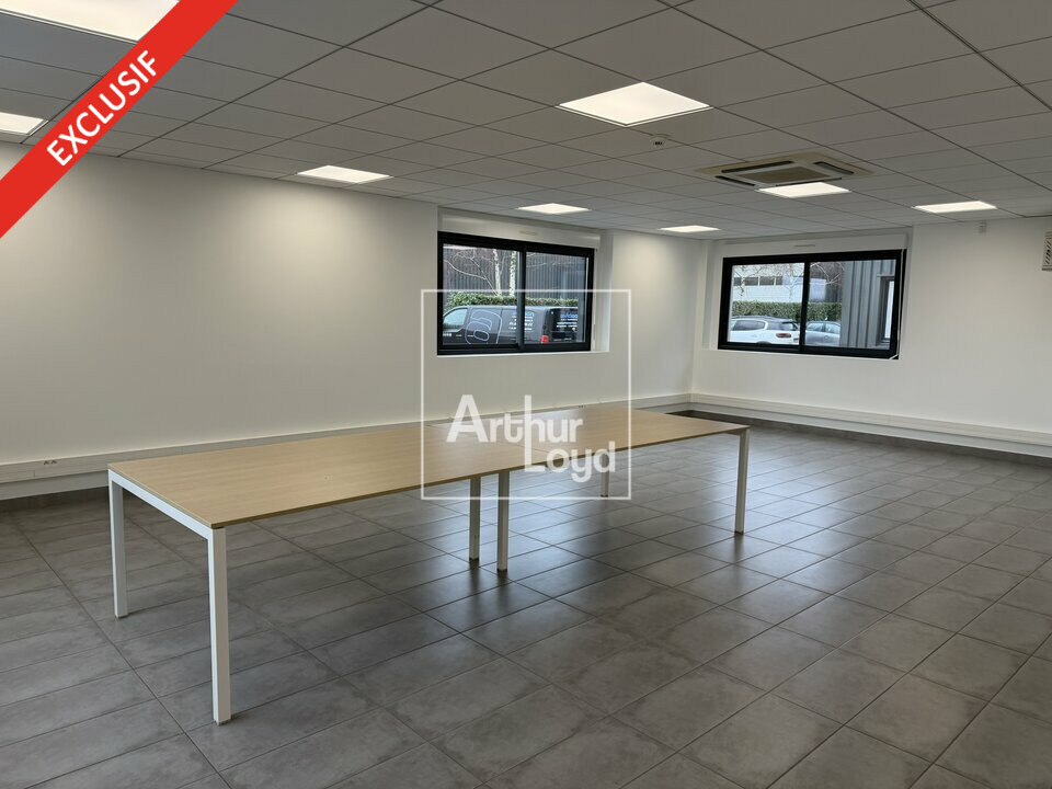 ARTHUR LOYD 77-91 LOCATION-BUREAUX-CESSON-77