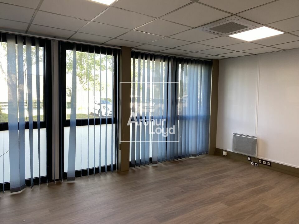 ARTHUR LOYD 77-91 LOCATION-BUREAUX-MOISSY_CRAMAYEL-77