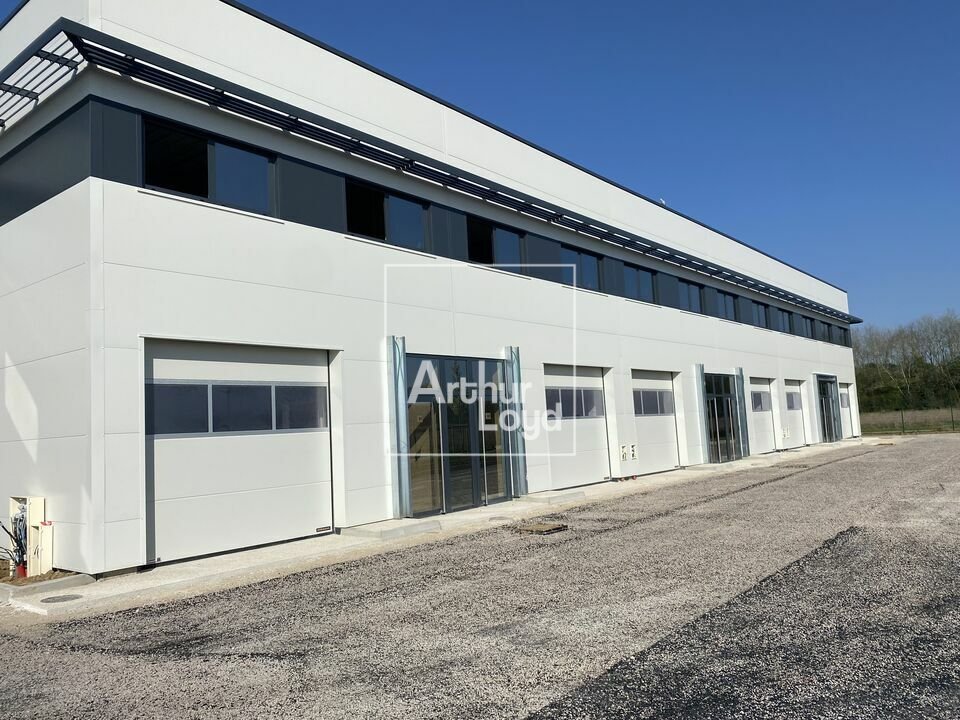 ARTHUR LOYD 77-91 LOCATION-LOCAL D'ACTIVITE-SAINT_PIERRE_DU_PERRAY-91