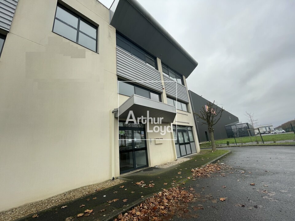 ARTHUR LOYD 77-91 LOCATION-BUREAUX-SAINT_PIERRE_DU_PERRAY-91