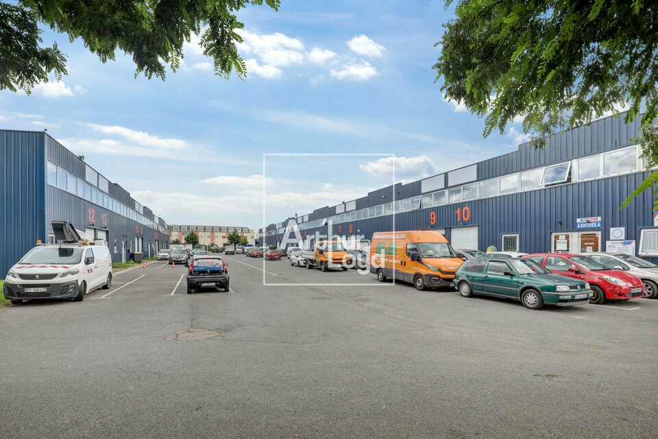 ARTHUR LOYD 77-91 LOCATION-LOCAL D'ACTIVITE-CHILLY_MAZARIN-91