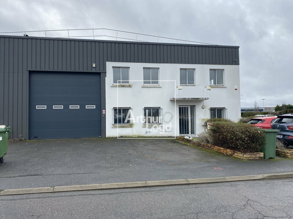 ARTHUR LOYD 77-91 LOCATION-LOCAL D'ACTIVITE-SAINT_MICHEL_SUR_ORGE-91