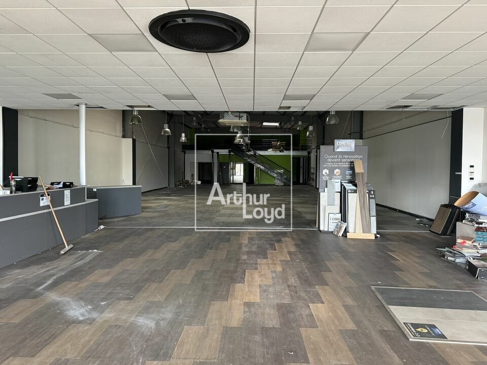ARTHUR LOYD 77-91 LOCATION-LOCAL COMMERCIAL-LISSES-91