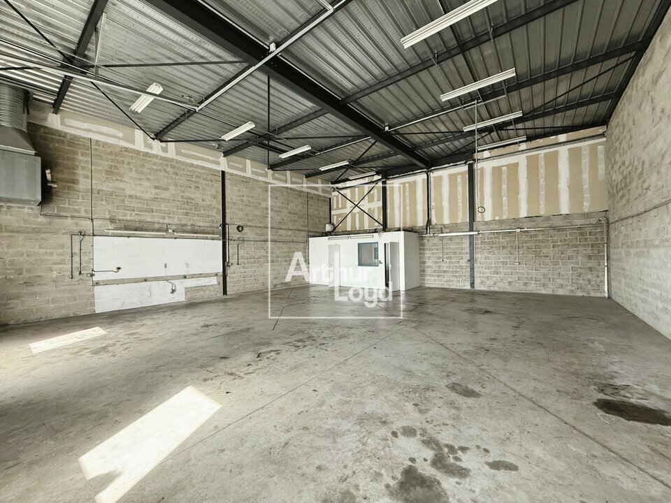 ARTHUR LOYD 77-91 LOCATION-LOCAL D'ACTIVITE-BRIE_COMTE_ROBERT-77