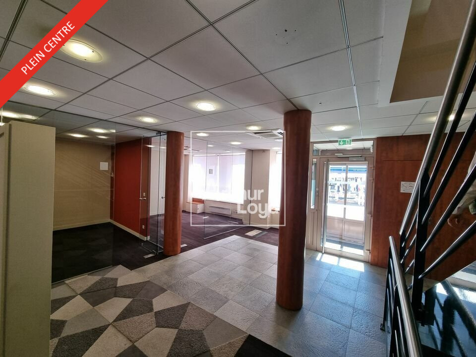 ARTHUR LOYD 77-91 LOCATION-LOCAL COMMERCIAL-BRIE_COMTE_ROBERT-77