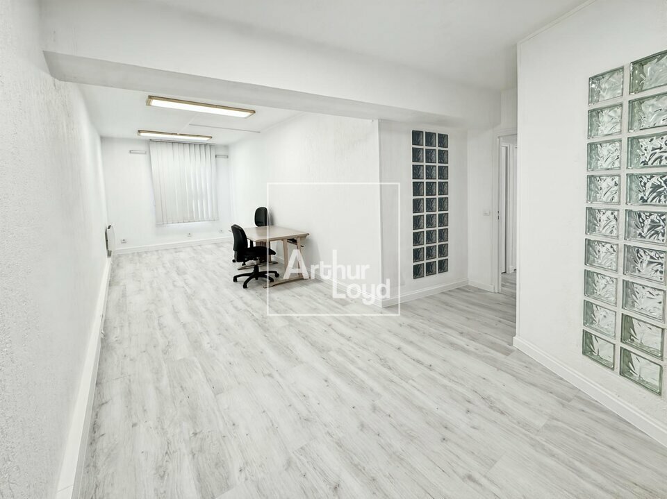 ARTHUR LOYD 77-91 LOCATION-BUREAUX-MELUN-77