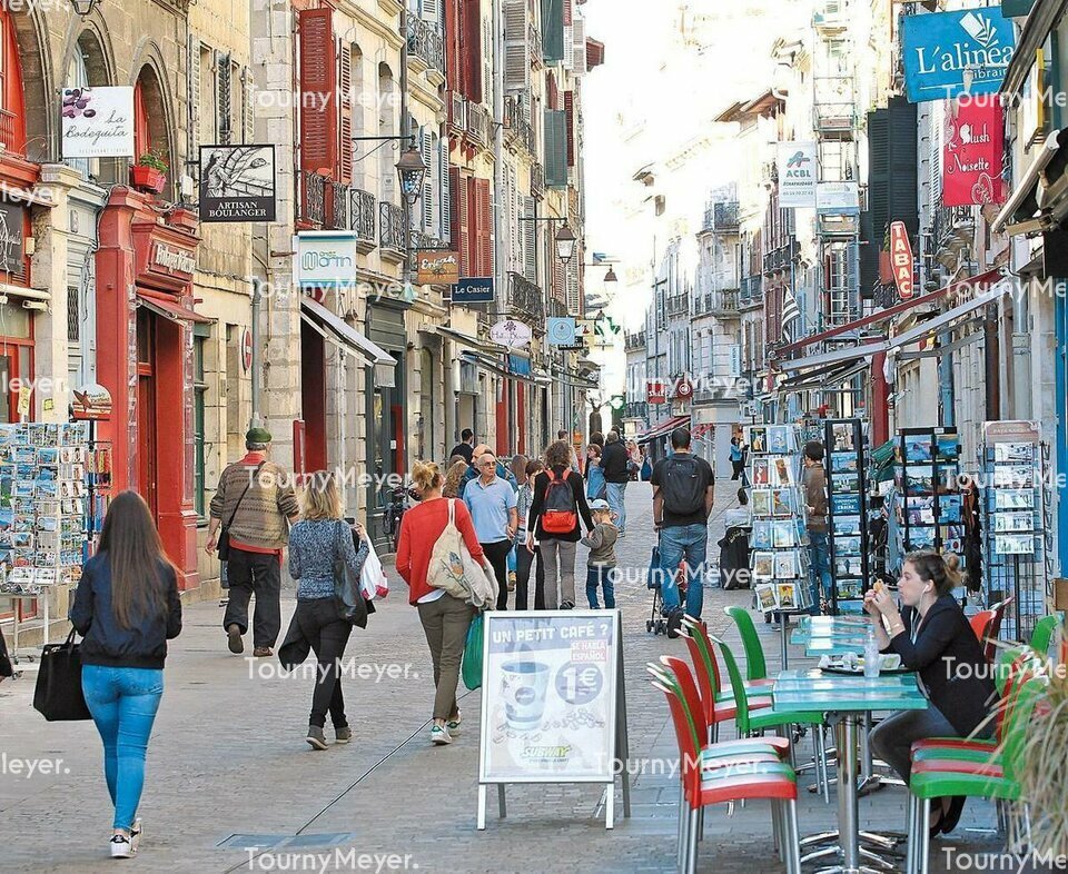 TOURNY MEYER BORDEAUX CESSION-LOCAL COMMERCIAL-BAYONNE-64