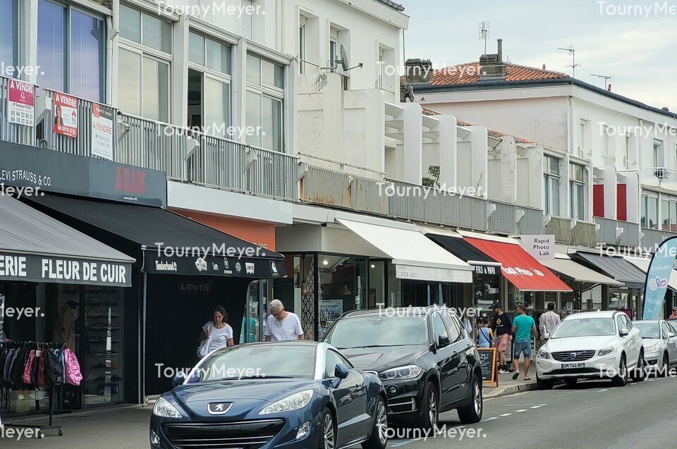 TOURNY MEYER BORDEAUX CESSION-LOCAL COMMERCIAL-ROYAN-17