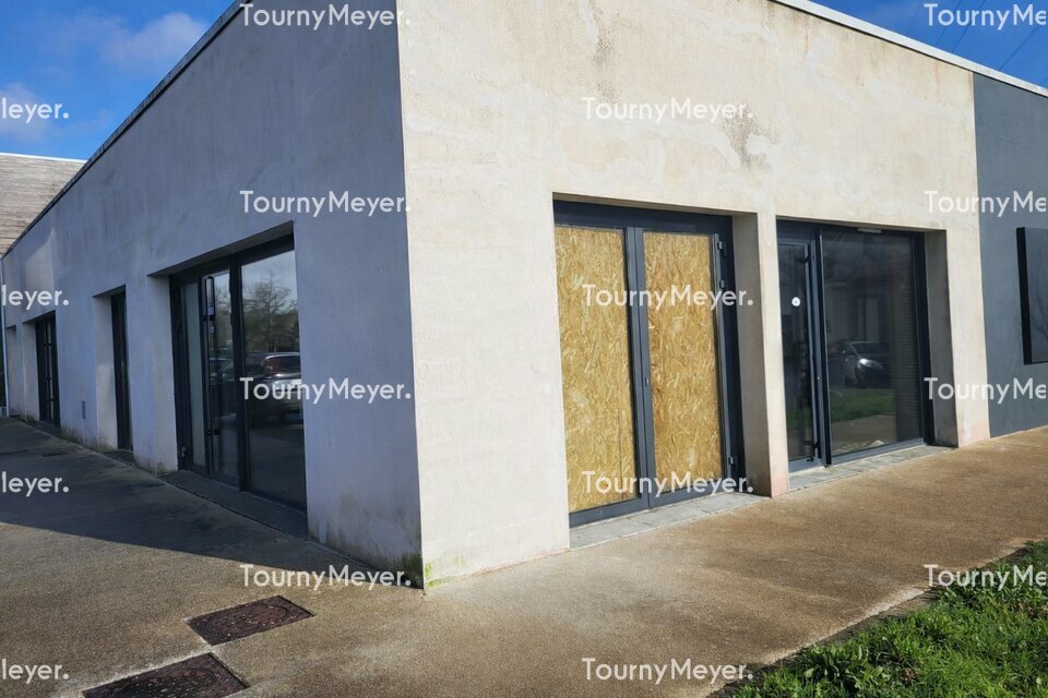 TOURNY MEYER LORIENT LOCATION-LOCAL COMMERCIAL-PLESCOP-56