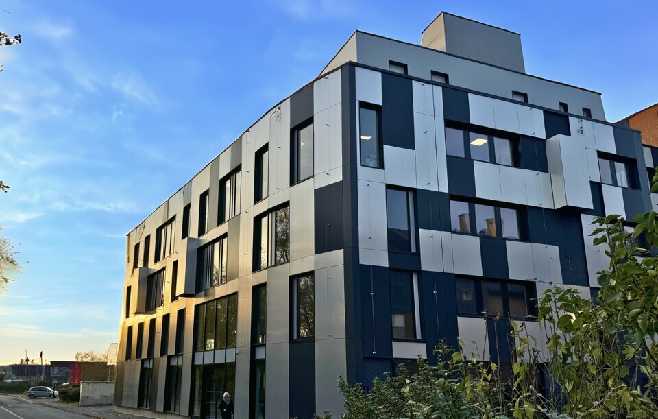 TOSTAIN ET LAFFINEUR LOCATION-BUREAUX-LA_MADELEINE-59
