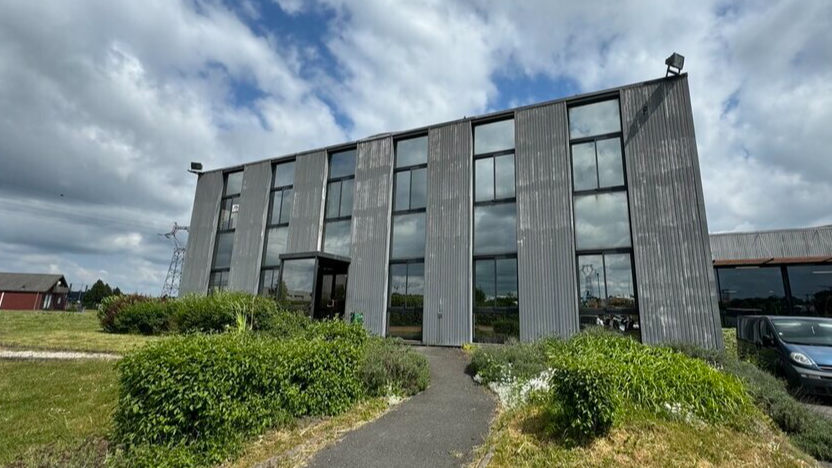 TOSTAIN ET LAFFINEUR LOCATION-LOCAL D'ACTIVITE-LENS-62