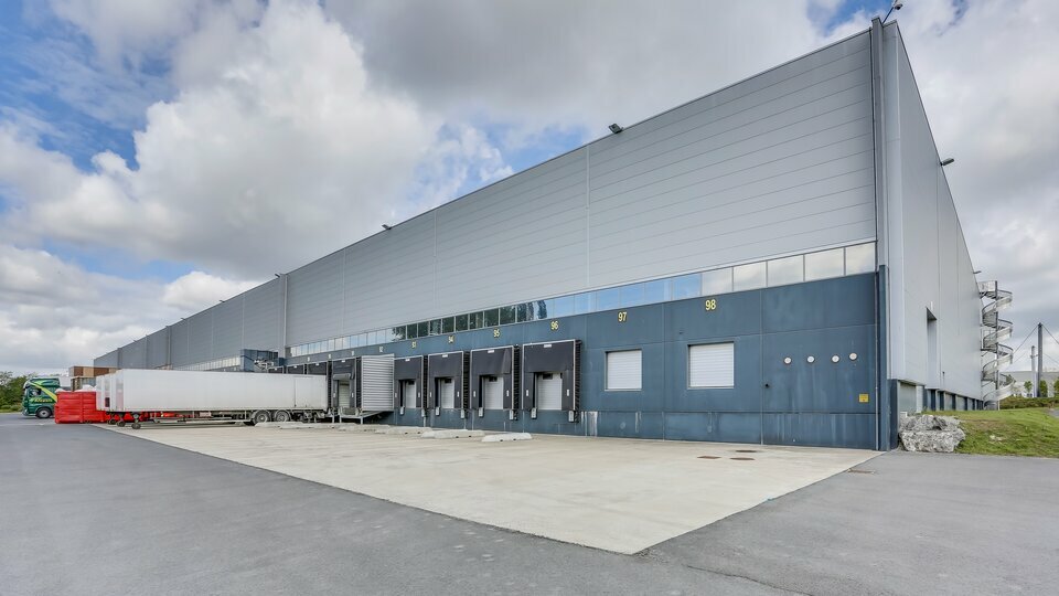 TOSTAIN ET LAFFINEUR LOCATION-ENTREPOT-HEM-59