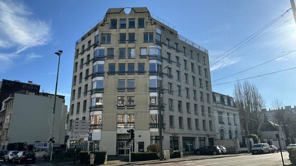 TOSTAIN ET LAFFINEUR LOCATION-BUREAUX-LA_MADELEINE-59