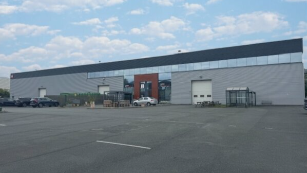 TOSTAIN ET LAFFINEUR LOCATION-LOCAL D'ACTIVITE-HEM-59