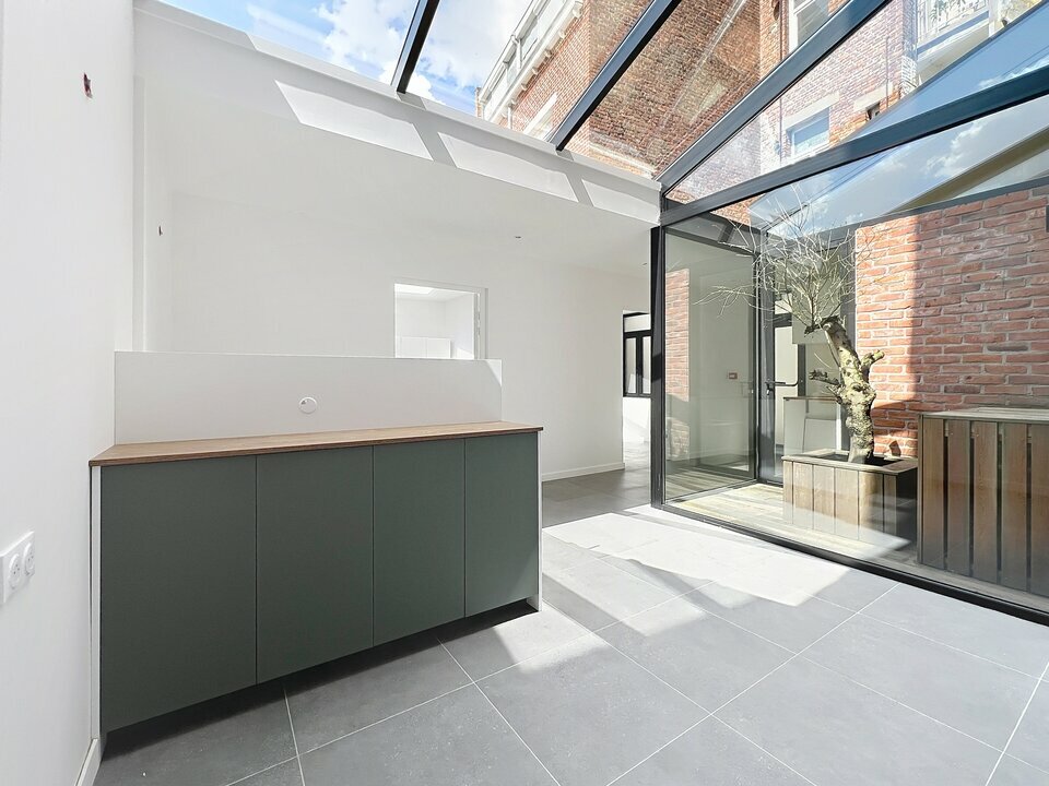 TOSTAIN ET LAFFINEUR LOCATION-BUREAUX-LA_MADELEINE-59