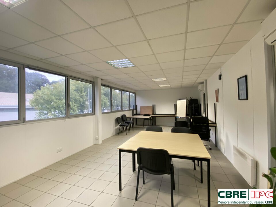 CBRE IPC LOCATION-BUREAUX-BAYONNE-64