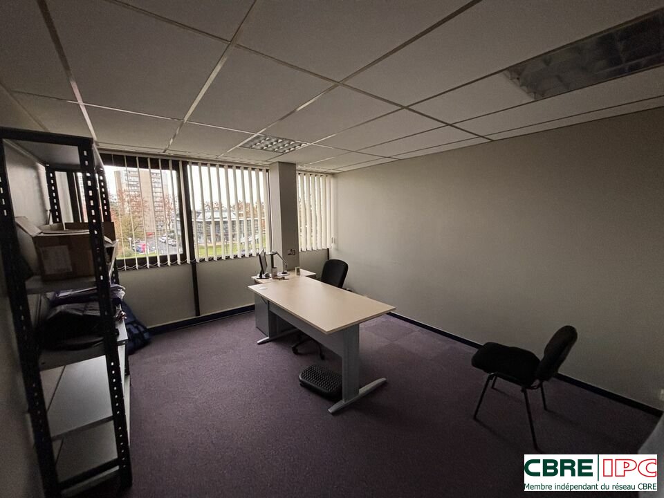 CBRE IPC LOCATION-BUREAUX-PAU-64