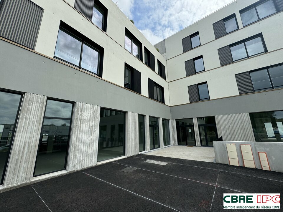 CBRE IPC LOCATION-LOCAL COMMERCIAL-ANGLET-64