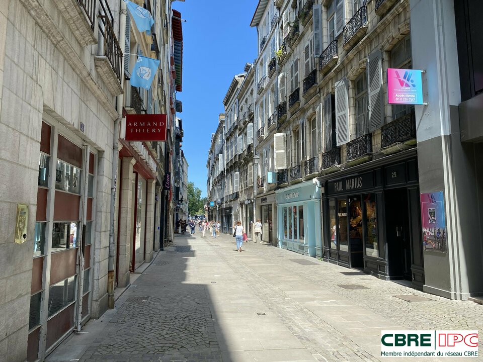 CBRE IPC CESSION-LOCAL COMMERCIAL-BAYONNE-64
