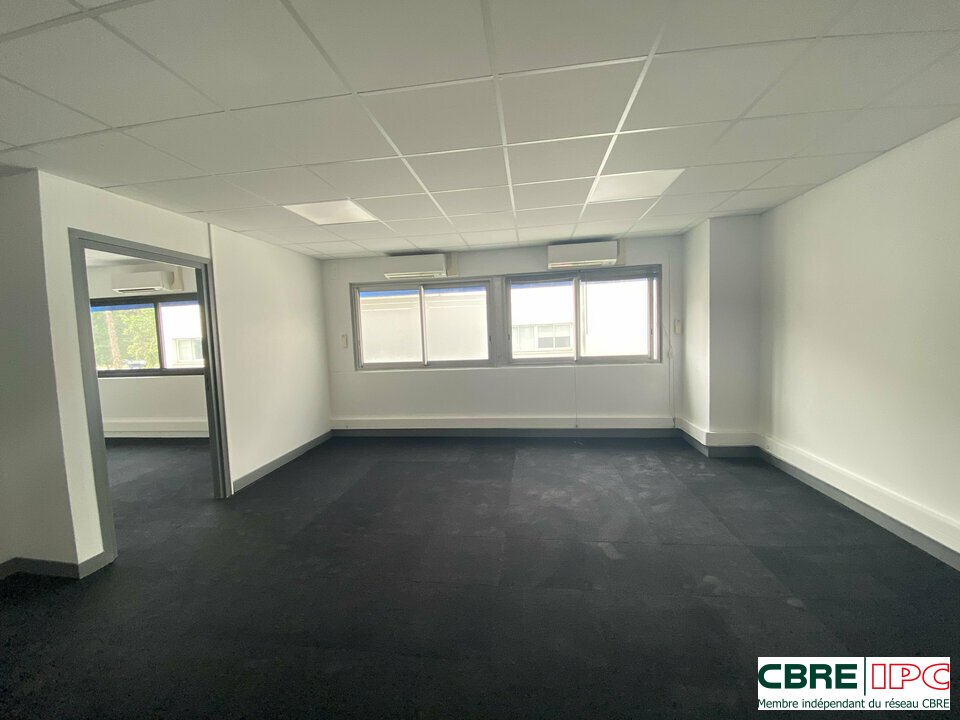 CBRE IPC LOCATION-BUREAUX-BAYONNE-64