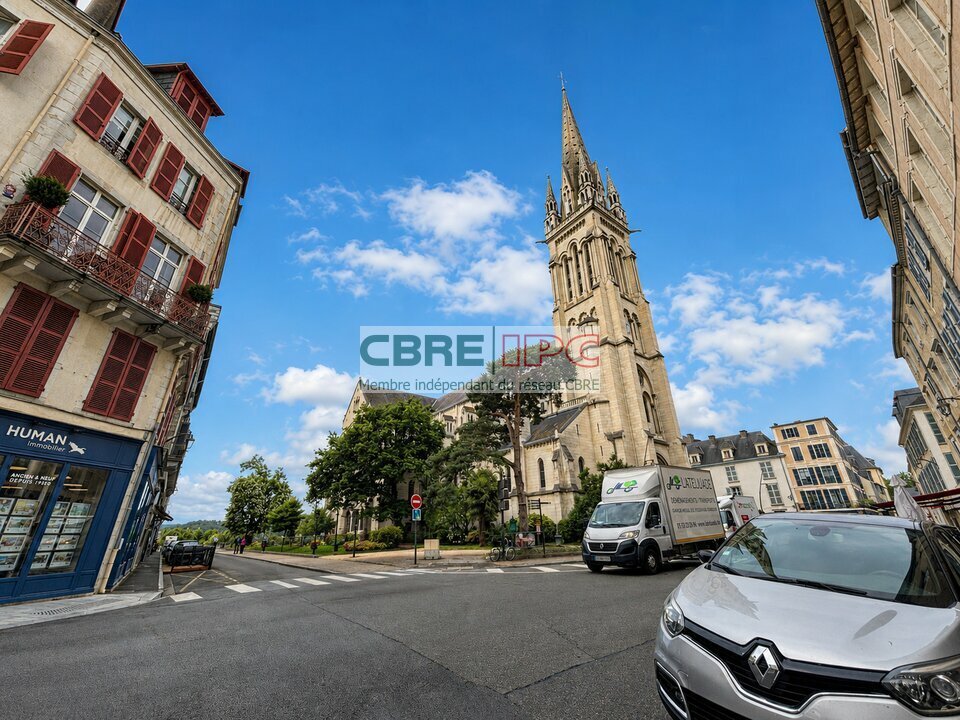 CBRE IPC CESSION-LOCAL COMMERCIAL-PAU-64