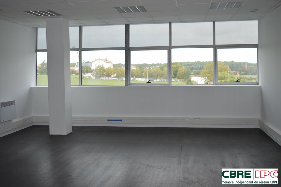 CBRE IPC LOCATION-BUREAUX-ANGLET-64