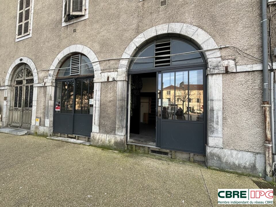 CBRE IPC VENTE-LOCAL COMMERCIAL-PAU-64
