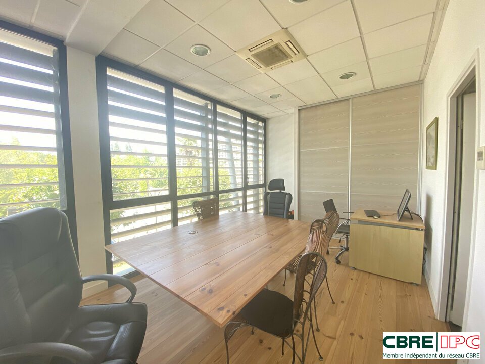 CBRE IPC LOCATION-BUREAUX-BAYONNE-64