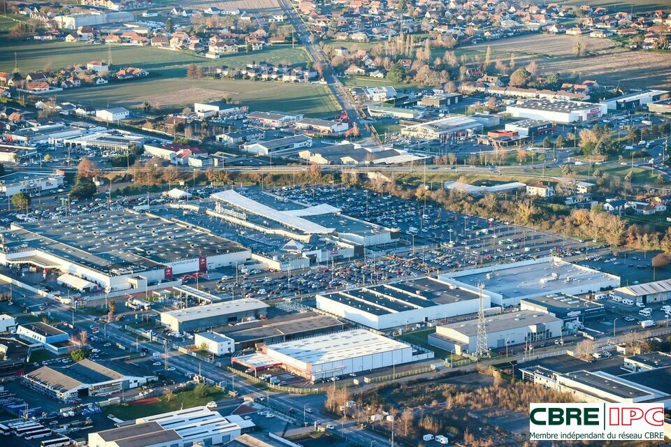CBRE IPC CESSION-LOCAL D'ACTIVITE-LONS-64