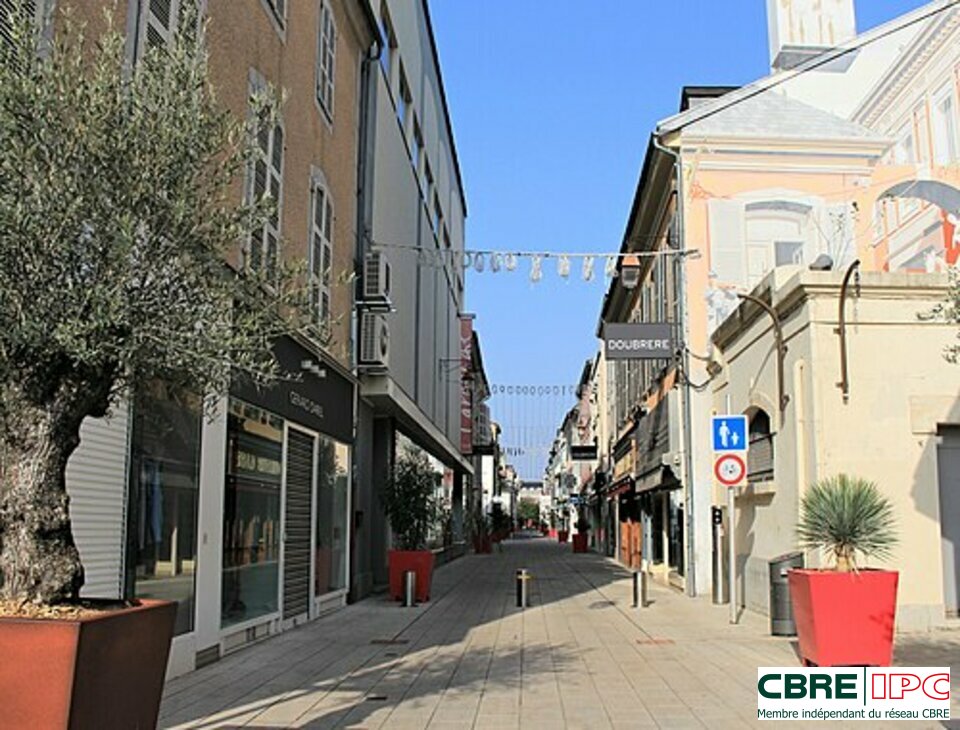 CBRE IPC LOCATION-LOCAL COMMERCIAL-TARBES-65