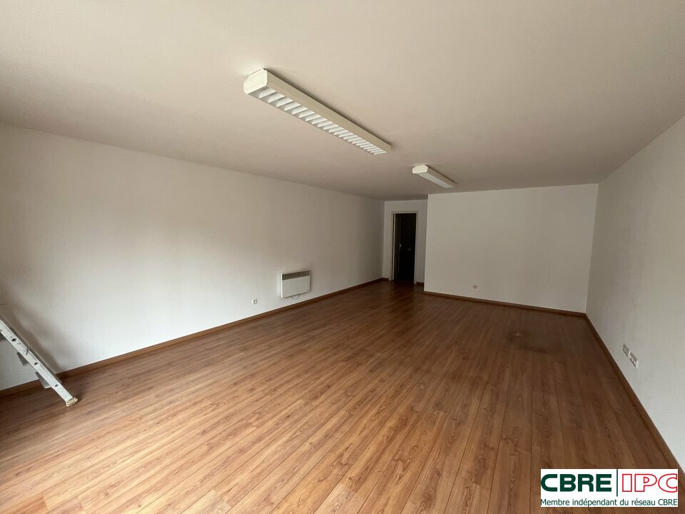 CBRE IPC LOCATION-BUREAUX-BOUCAU-64