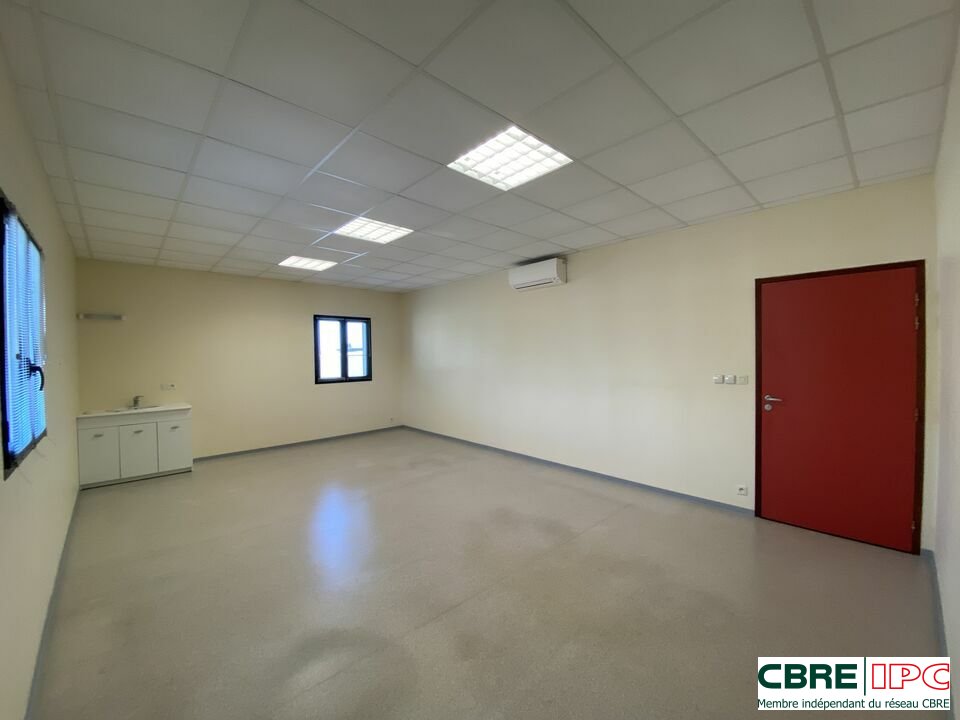CBRE IPC LOCATION-BUREAUX-NARROSSE-40