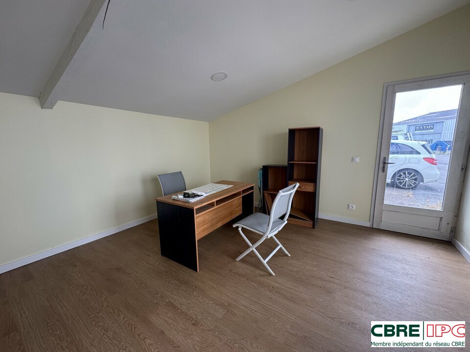 CBRE IPC LOCATION-BUREAUX-BAYONNE-64