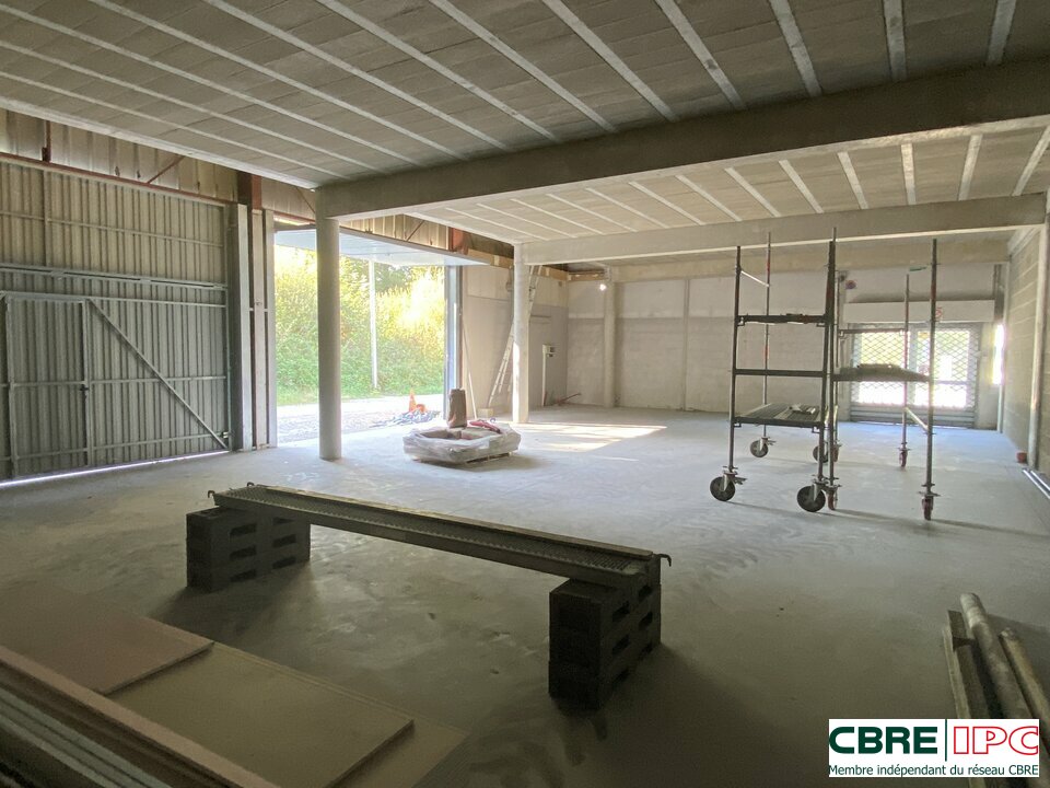 CBRE IPC LOCATION-ENTREPOT-URCUIT-64