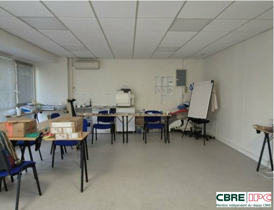 CBRE IPC LOCATION-BUREAUX-BAYONNE-64