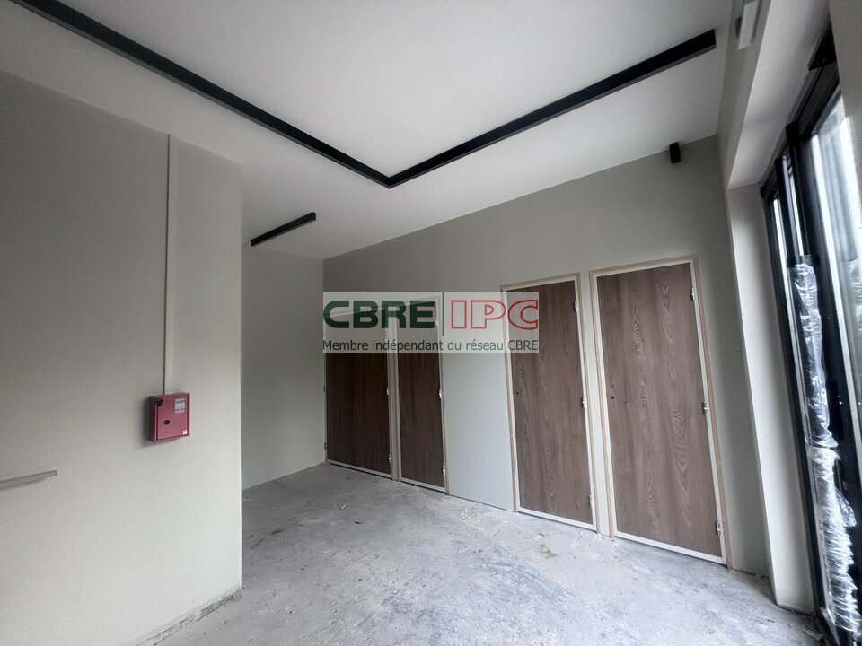 CBRE IPC LOCATION-BUREAUX-PAU-64