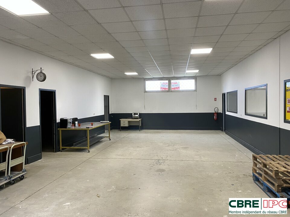 CBRE IPC LOCATION-LOCAL D'ACTIVITE-SAINT-PIERRE-DU-MONT-40