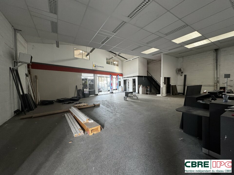 CBRE IPC CESSION-LOCAL D'ACTIVITE-ANGLET-64