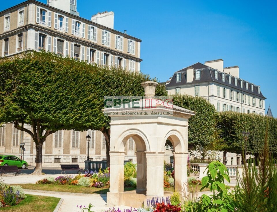 CBRE IPC VENTE-LOCAL COMMERCIAL-PAU-64