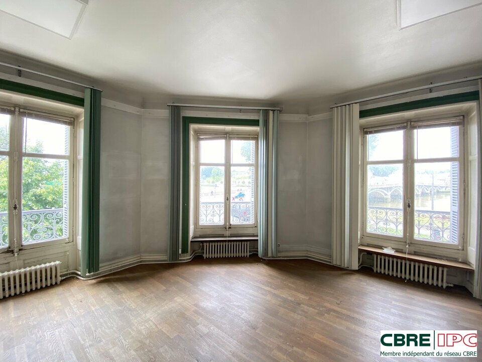 CBRE IPC LOCATION-BUREAUX-BAYONNE-64