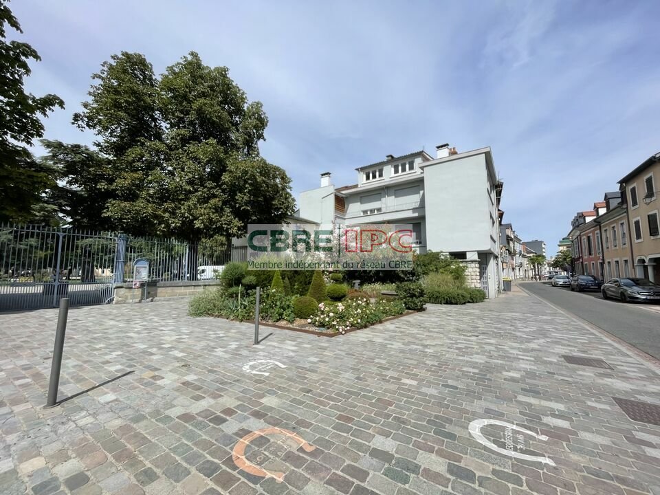 CBRE IPC LOCATION-LOCAL COMMERCIAL-TARBES-65