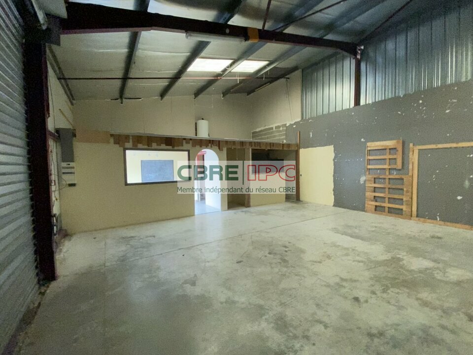 CBRE IPC LOCATION-ENTREPOT-SAINT_JEAN_DE_LUZ-64