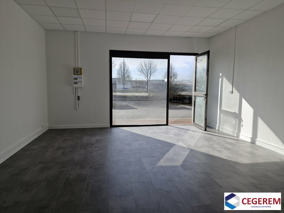 CEGEREM LOCATION-LOCAL COMMERCIAL-ROISSY-EN-BRIE-77